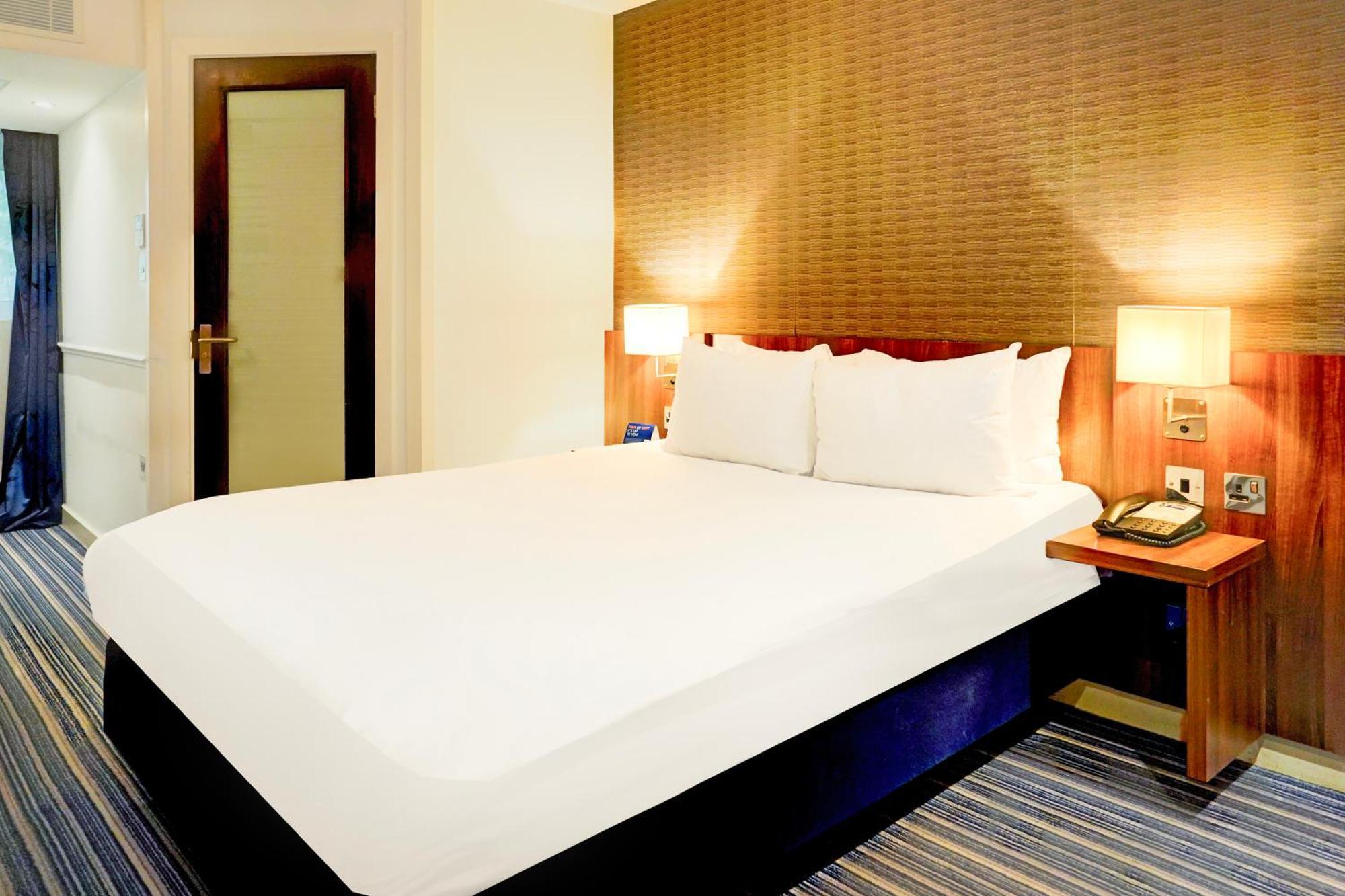 Belvilla Crewe City Centre Hotel Lifestyle エクステリア 写真