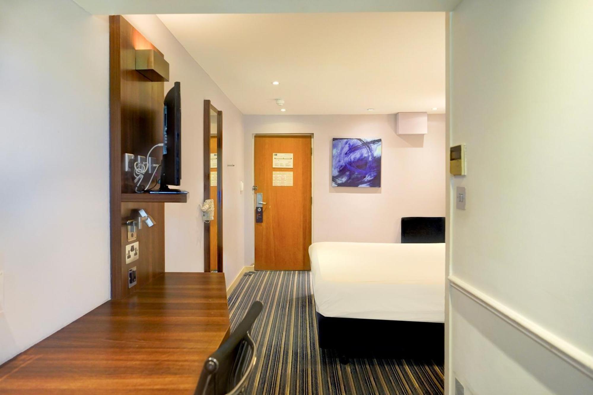 Belvilla Crewe City Centre Hotel Lifestyle エクステリア 写真