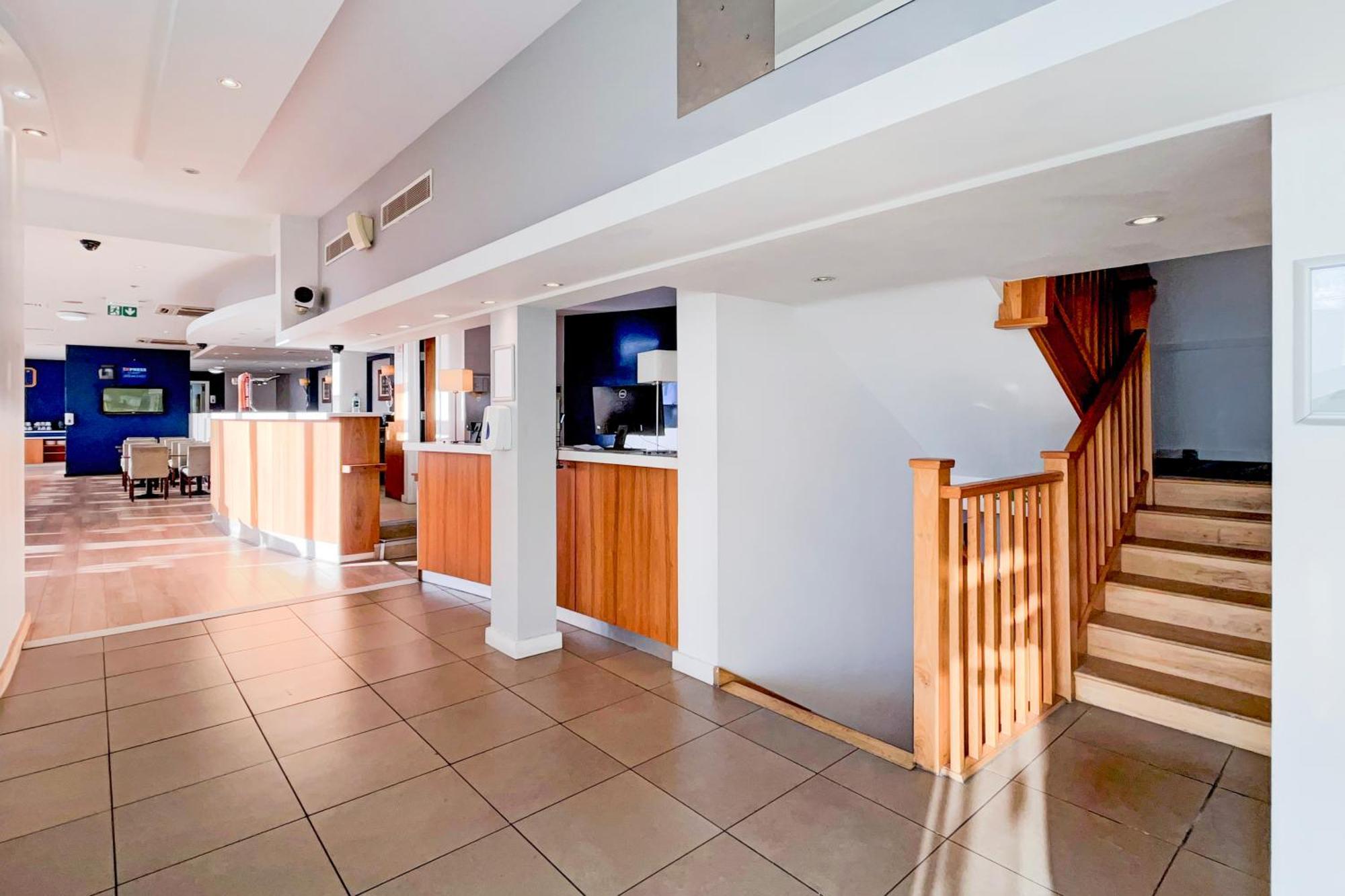 Belvilla Crewe City Centre Hotel Lifestyle エクステリア 写真
