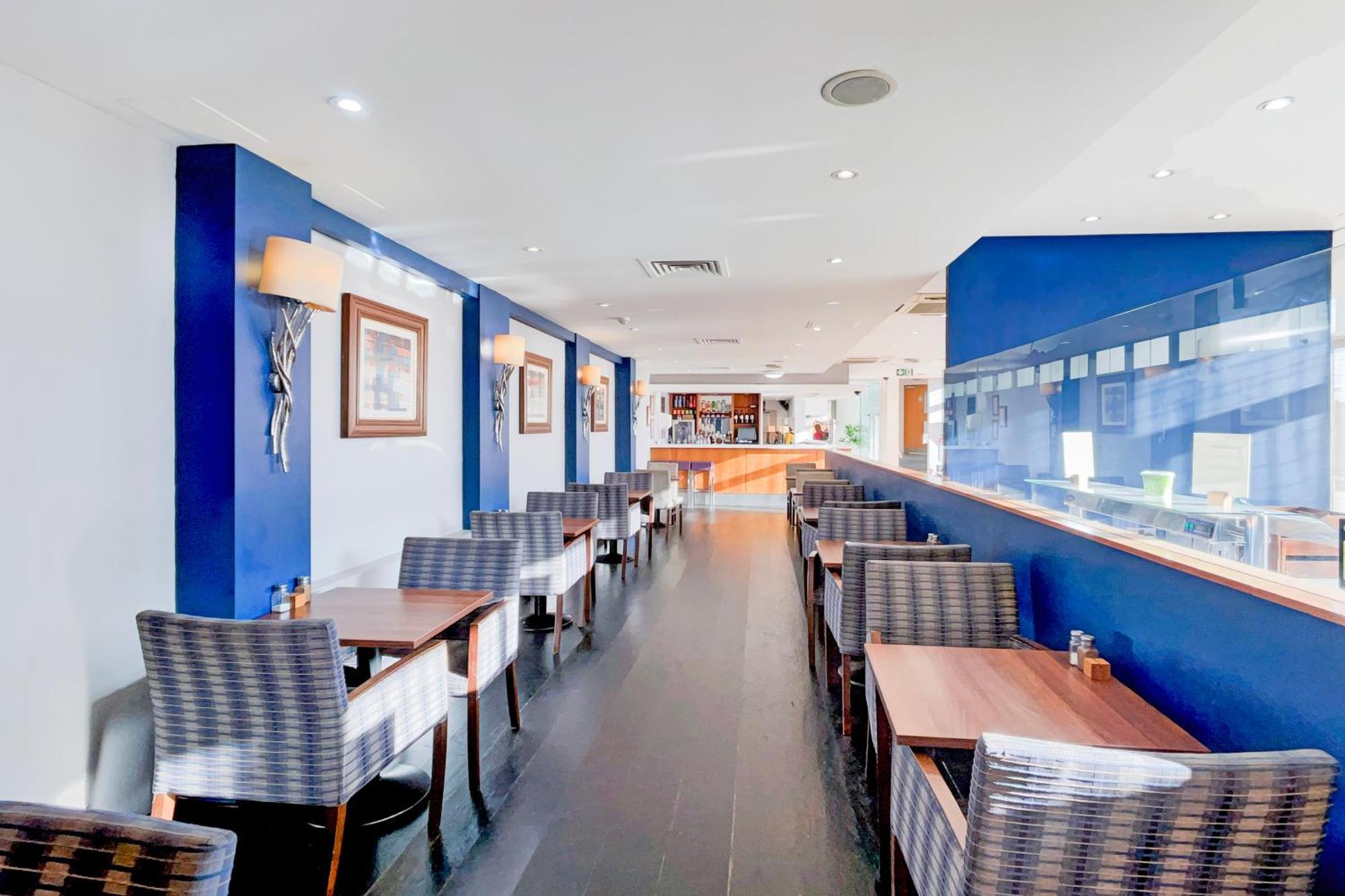 Belvilla Crewe City Centre Hotel Lifestyle エクステリア 写真