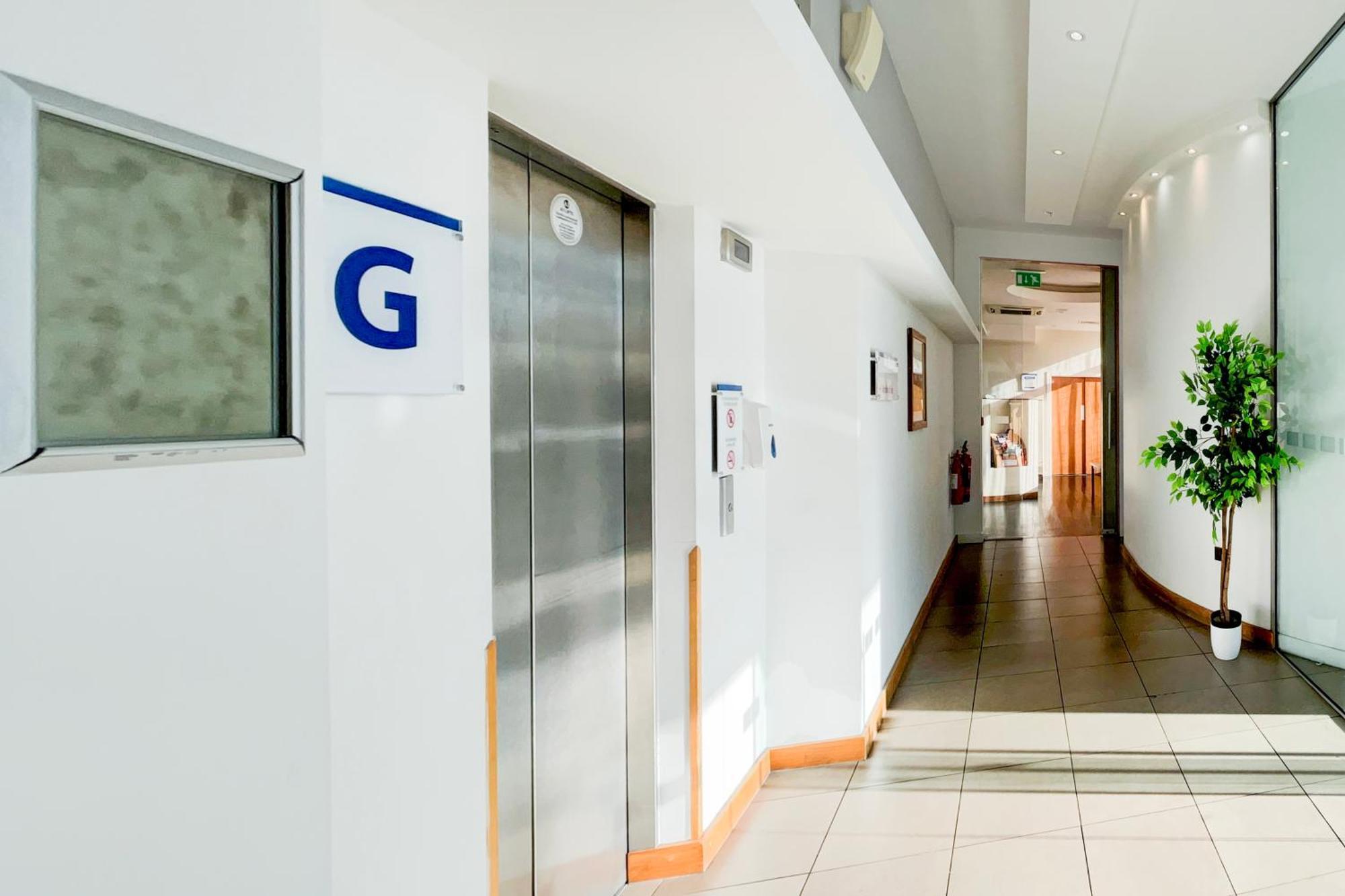 Belvilla Crewe City Centre Hotel Lifestyle エクステリア 写真