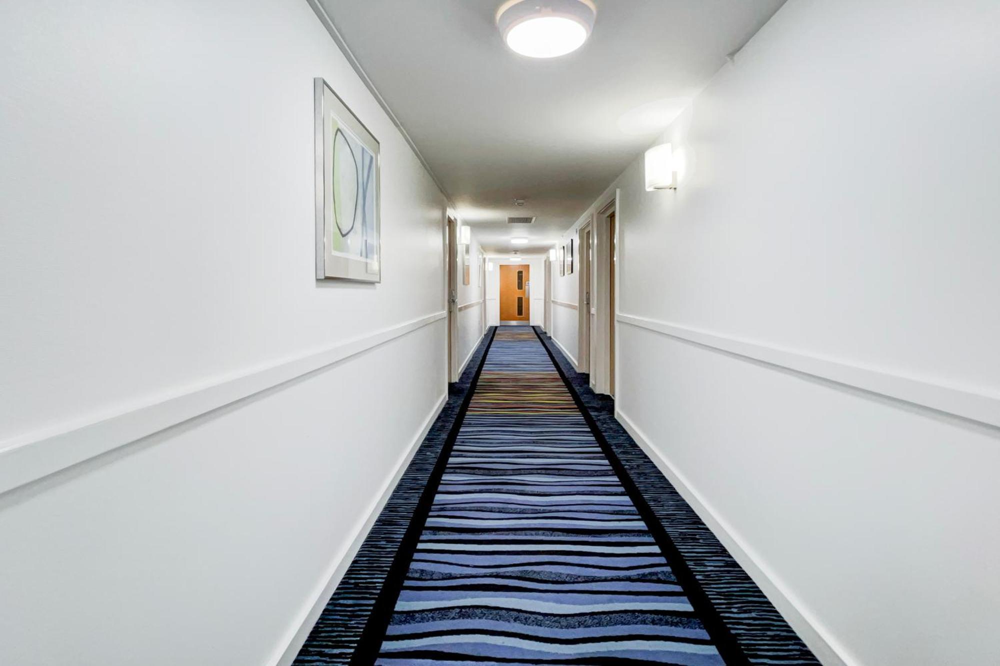 Belvilla Crewe City Centre Hotel Lifestyle エクステリア 写真