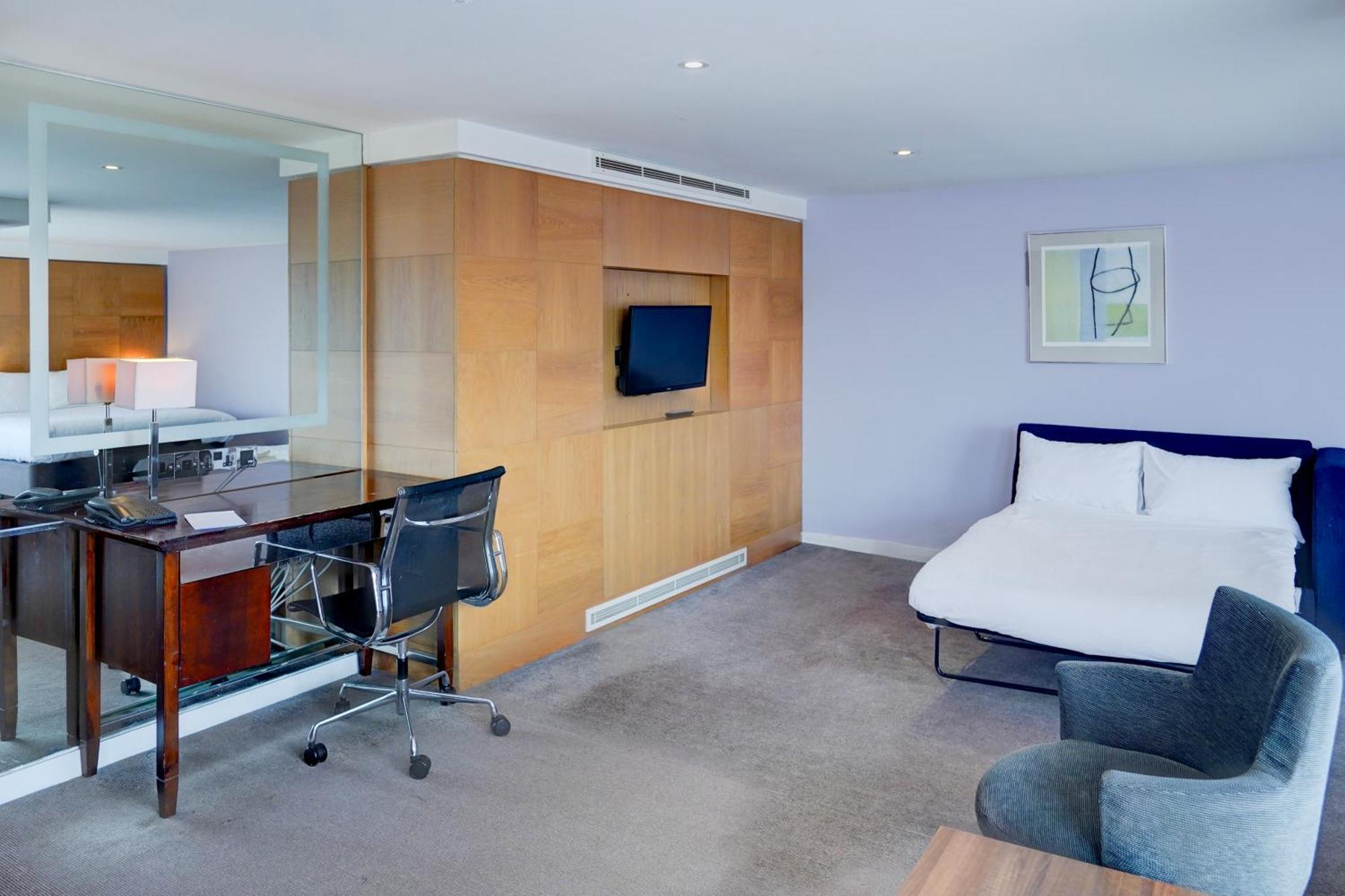 Belvilla Crewe City Centre Hotel Lifestyle エクステリア 写真